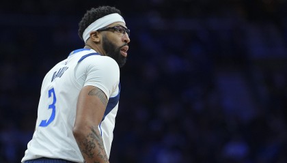 开云线上入口-Shams：一些有意浓眉球队认为其季后赛可能复出 未来可任长期核心